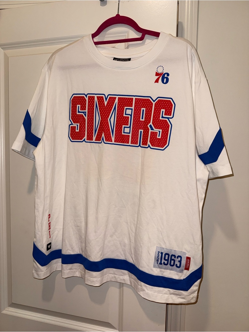 NBA Sixers White Red & Blue Short-Sleeve Tee
